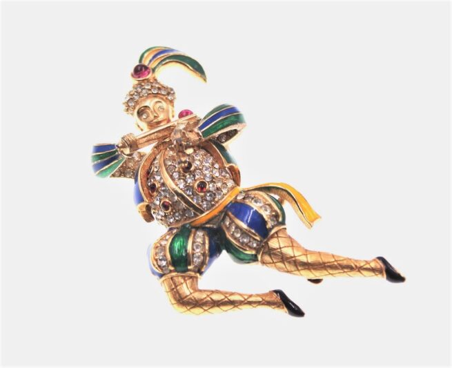 ciner jester enameled rhinestone accented vintage brooch