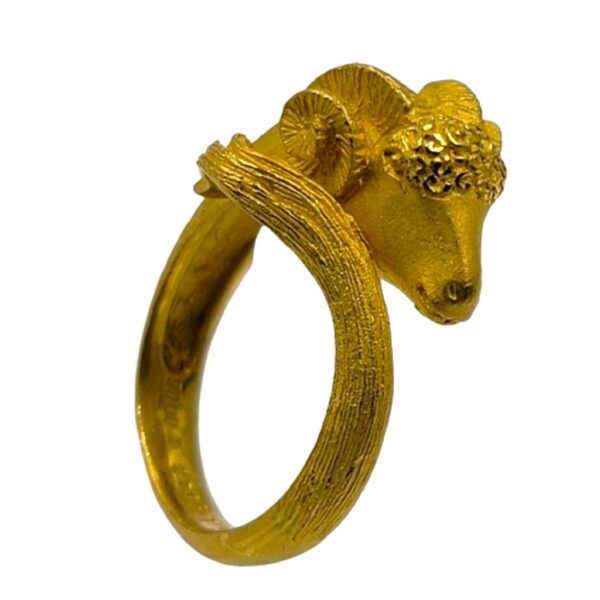 Ram's head 999.9 gold unisex ring